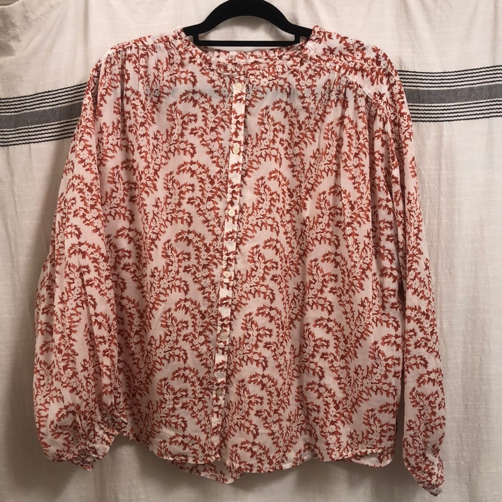 Loft long sleeve blouse. Only worn once. Great condition.